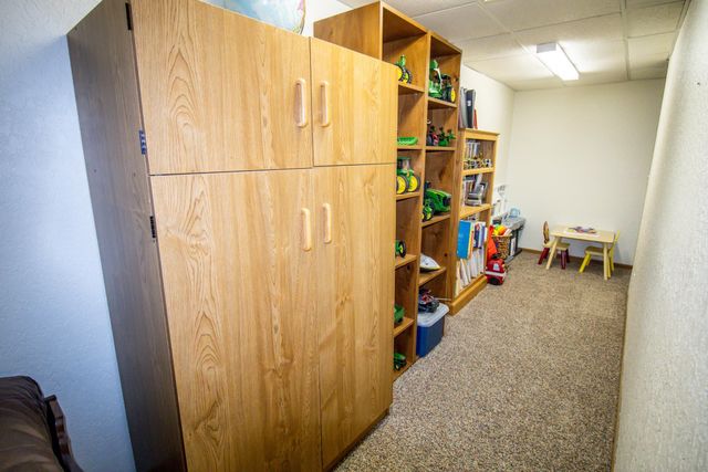 401 Amy Avenue, Fairbank, IA 50629
