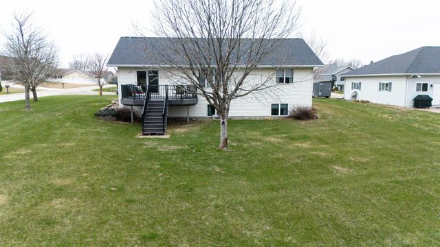 401 Amy Avenue, Fairbank, IA 50629
