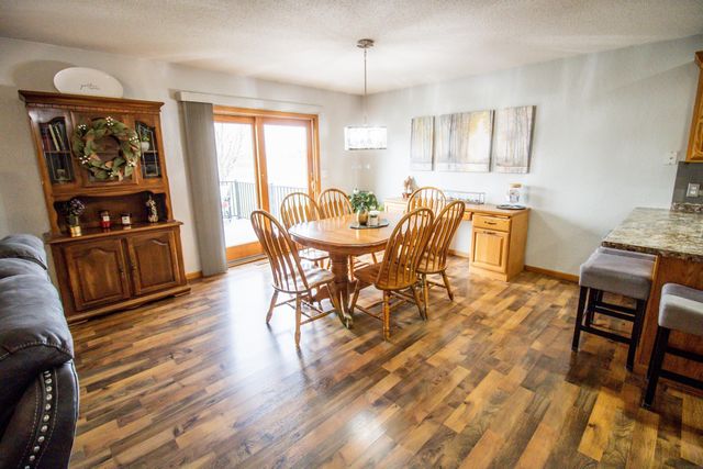 401 Amy Avenue, Fairbank, IA 50629