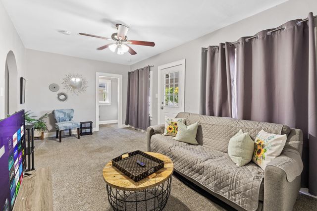 1170 Oakwood Avenue, Columbus, OH 43206