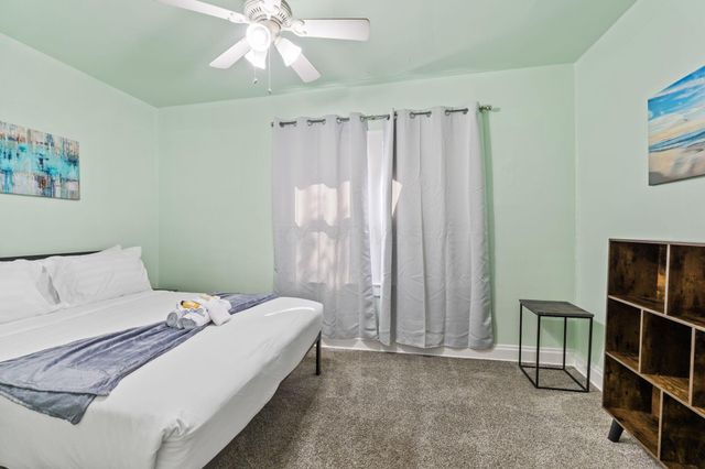 1170 Oakwood Avenue, Columbus, OH 43206