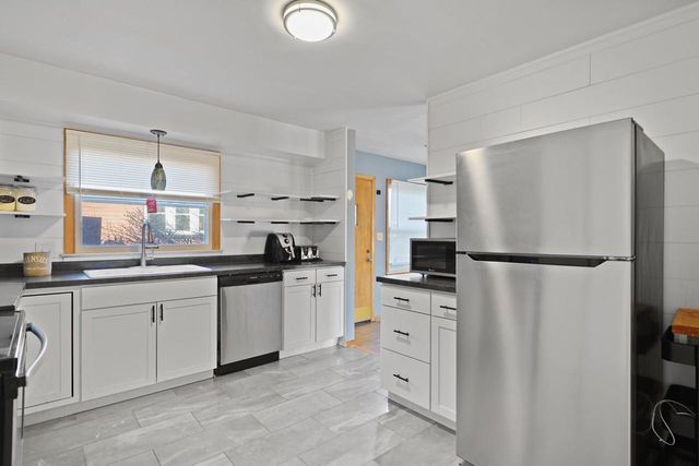 3500 21st STREET, Racine, WI 53405