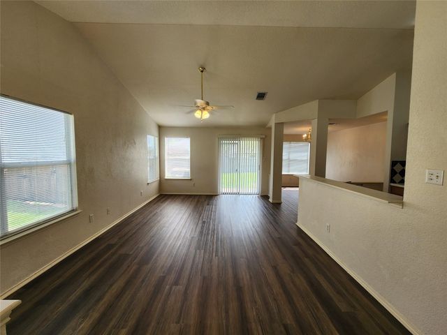 111 PRAIRIE SPRINGS CV, Georgetown, TX 78626