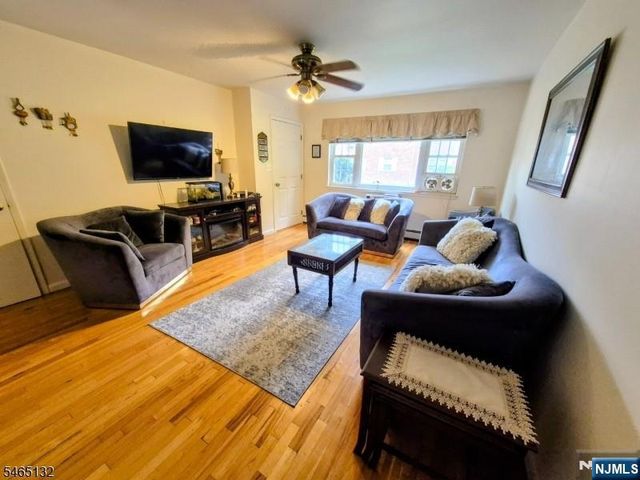 1261A Valley Road, Wayne, NJ 07470