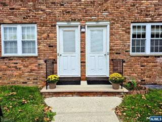 1261A Valley Road, Wayne, NJ 07470