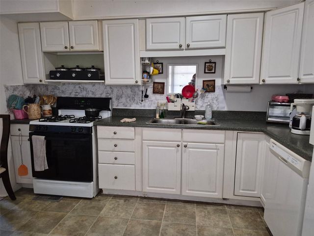 3020 SEGO LANE, Lakeland, FL 33801