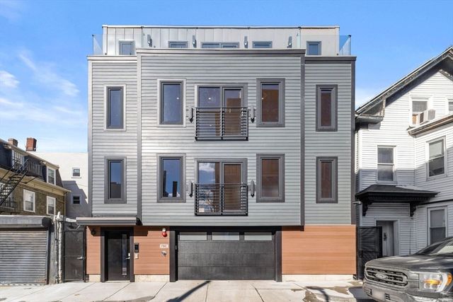 6 Devine Way 1, Boston, MA 02127