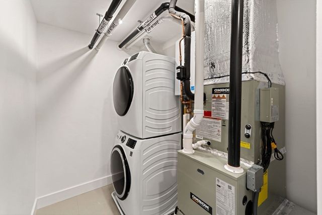 6 Devine Way 1, Boston, MA 02127