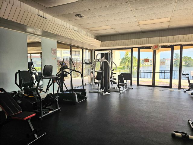 3051 Sunrise Lakes Dr 203, Fort Lauderdale, FL 33322