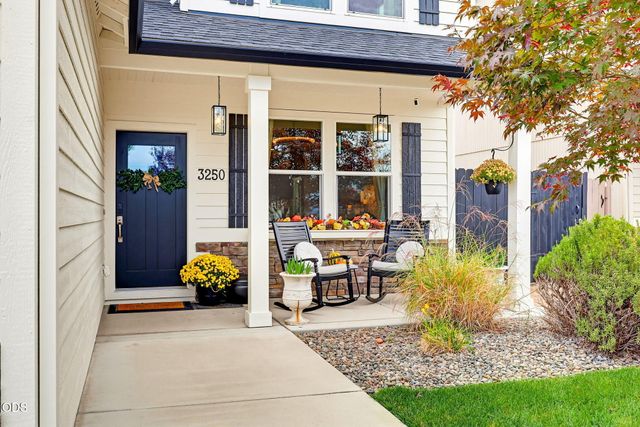 3250 Cheltenham Way, Medford, OR 97504