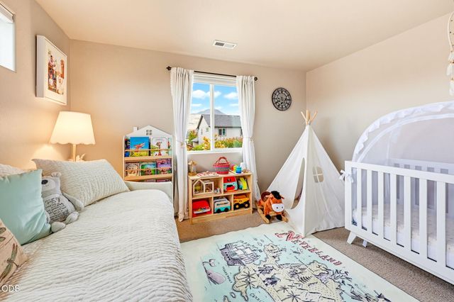 3250 Cheltenham Way, Medford, OR 97504
