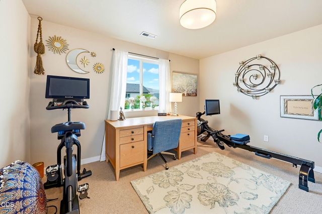3250 Cheltenham Way, Medford, OR 97504