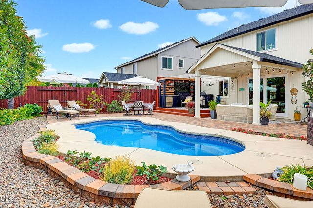 3250 Cheltenham Way, Medford, OR 97504