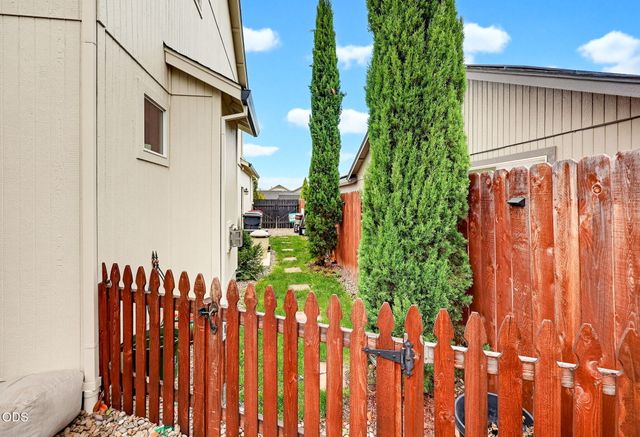 3250 Cheltenham Way, Medford, OR 97504