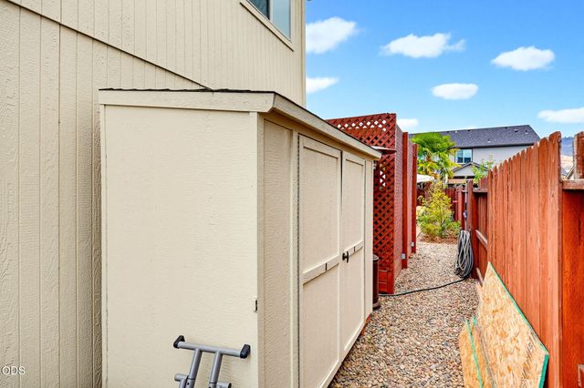 3250 Cheltenham Way, Medford, OR 97504