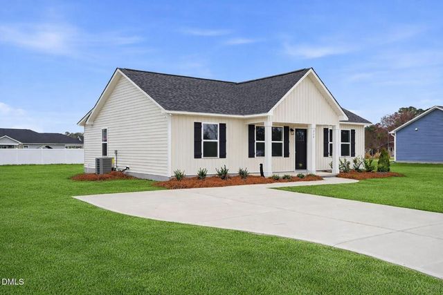 244 Rae Street, Warsaw, NC 28398