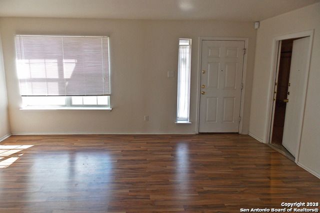 8304 Heights Valley, Converse, TX 78109