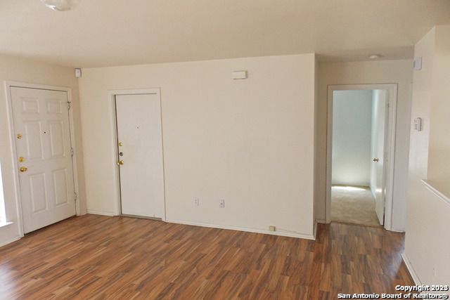 8304 Heights Valley, Converse, TX 78109