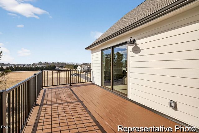 240 Periwinkle Place 41, Clayton, NC 27527