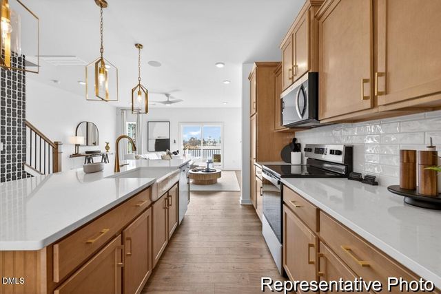 240 Periwinkle Place 41, Clayton, NC 27527