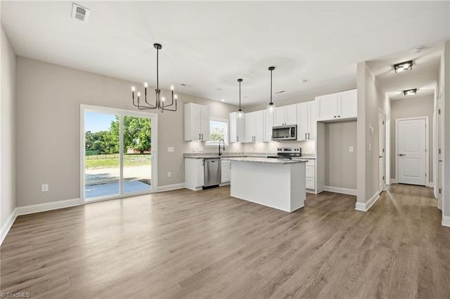 857 Sedge Garden Road, Kernersville, NC 27284