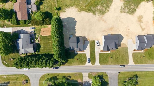 857 Sedge Garden Road, Kernersville, NC 27284