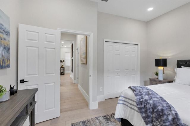 10114 GLENMORE AVENUE, Bradenton, FL 34202