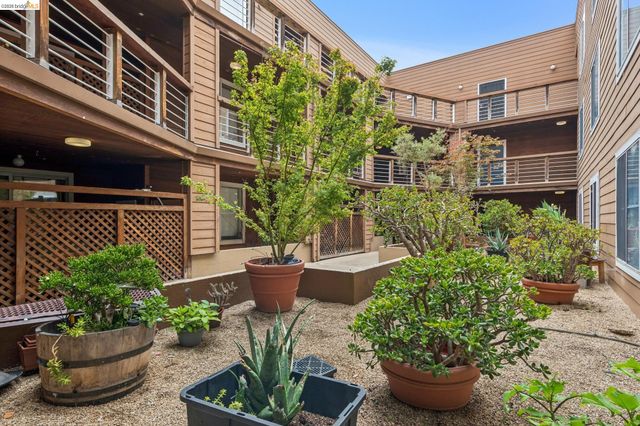 2901 Macarthur Blvd 213, Oakland, CA 94602