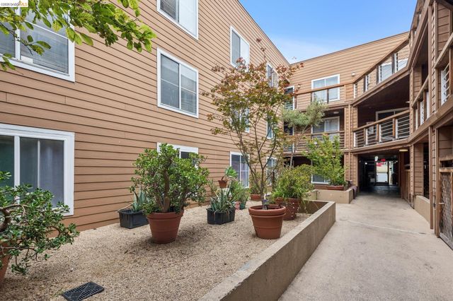 2901 Macarthur Blvd 213, Oakland, CA 94602