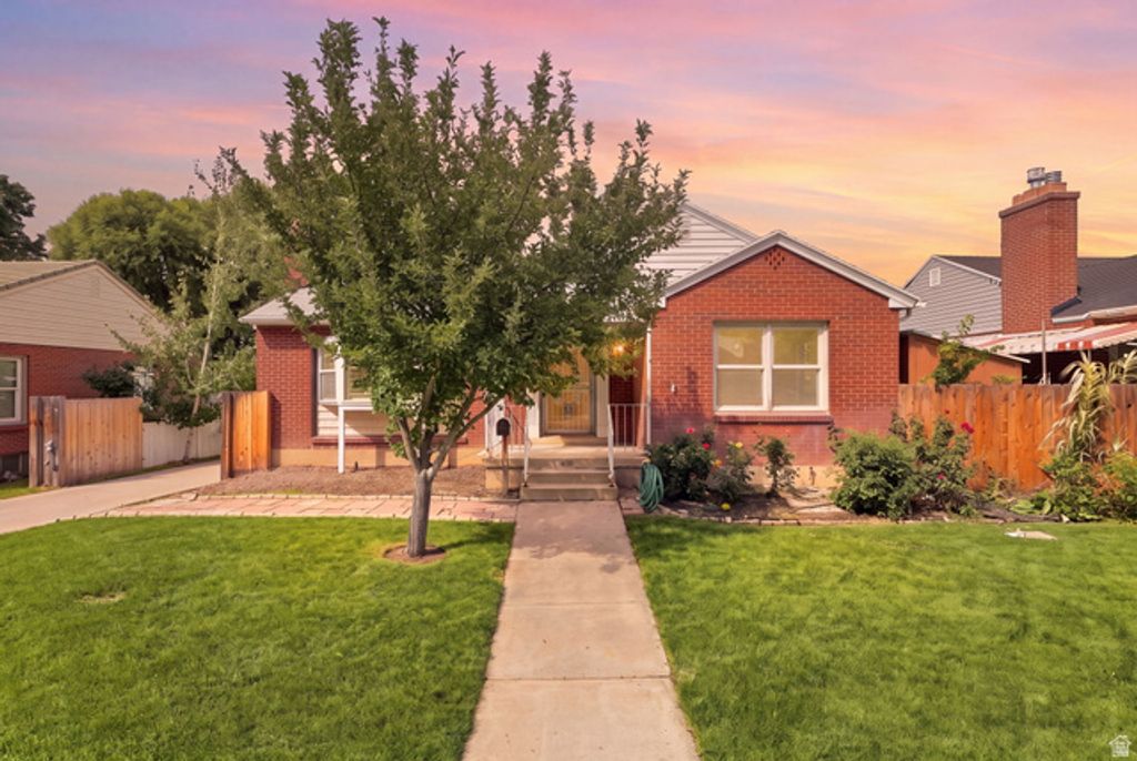 2732 S GRANDVIEW CIR, Salt Lake City, UT 84106 — exterior