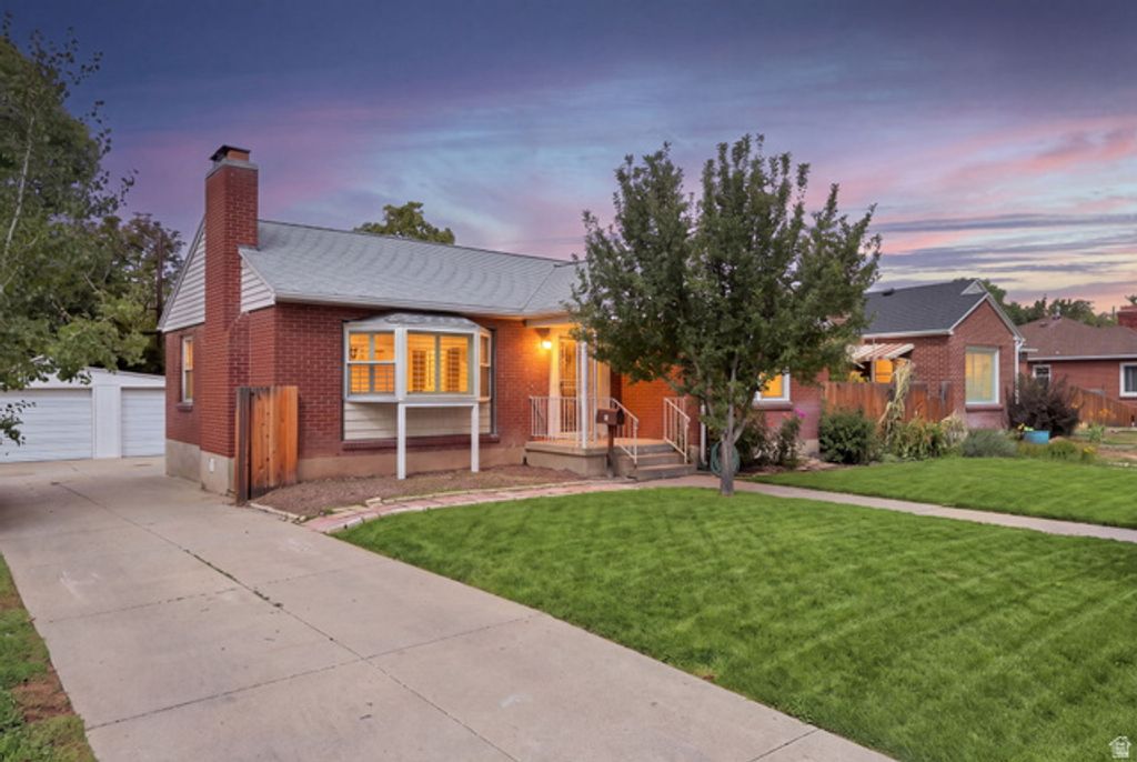 2732 S GRANDVIEW CIR, Salt Lake City, UT 84106 — photo 2