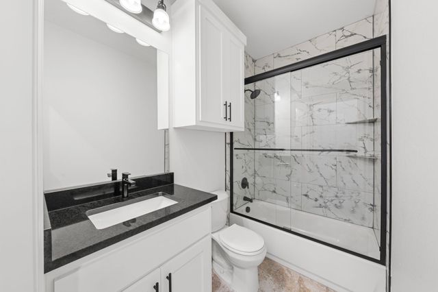 510 Washington Street, Ennis, TX 75119