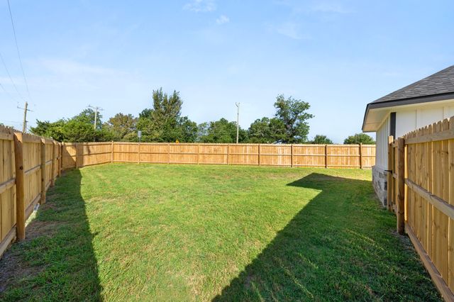 510 Washington Street, Ennis, TX 75119