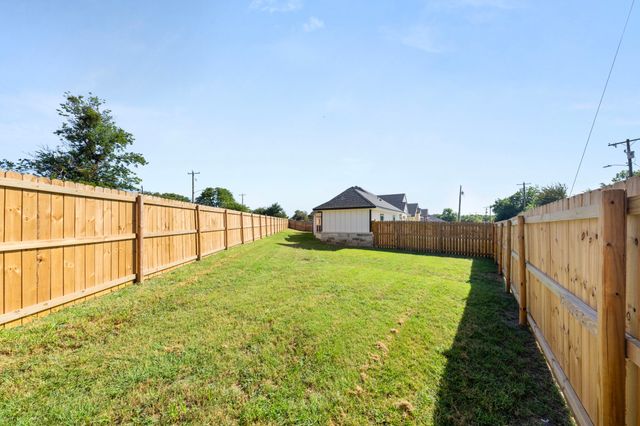 510 Washington Street, Ennis, TX 75119