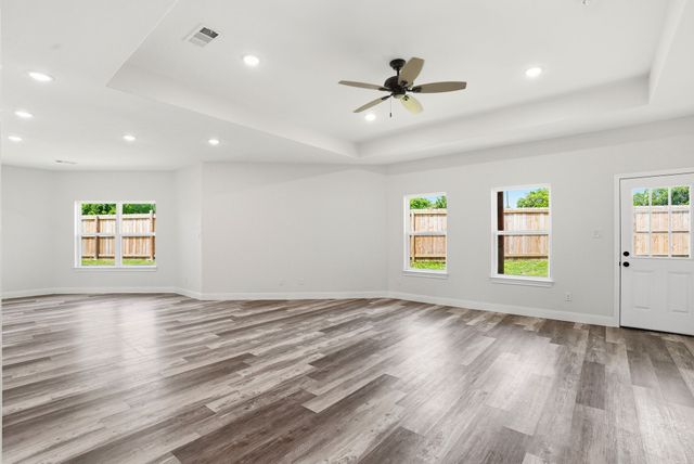 510 Washington Street, Ennis, TX 75119