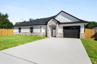 510 Washington Street, Ennis, TX 75119