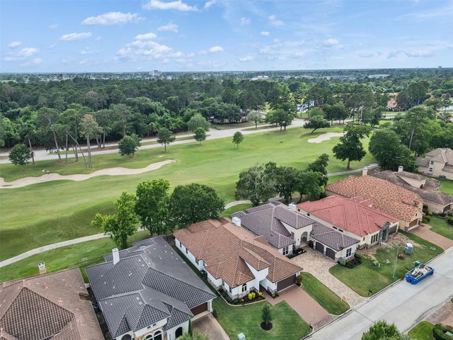 16011 Bridges Fairway Lane, Houston, TX 77068