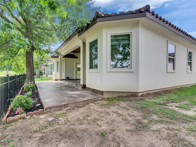16011 Bridges Fairway Lane, Houston, TX 77068