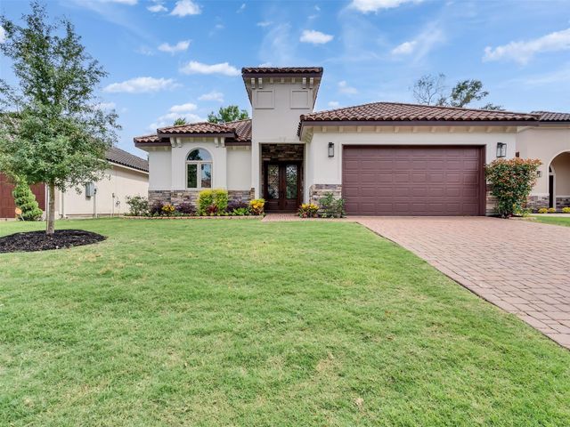 16011 Bridges Fairway Lane, Houston, TX 77068