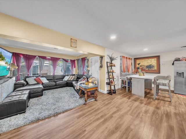 721 SW 38th Avenue, Fort Lauderdale, FL 33312