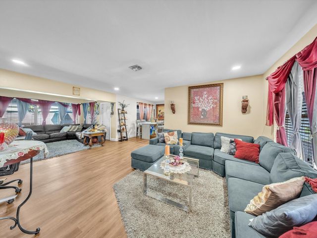 721 SW 38th Avenue, Fort Lauderdale, FL 33312