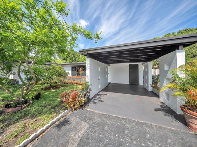 721 SW 38th Avenue, Fort Lauderdale, FL 33312