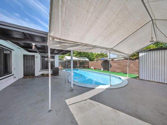 721 SW 38th Avenue, Fort Lauderdale, FL 33312