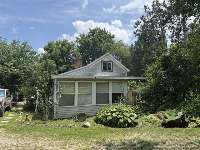 7645 Wolf Road, Bellevue, MI 49021