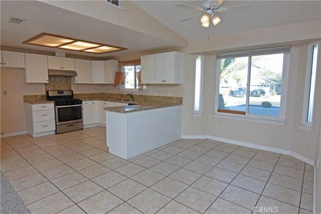 13728 Nassau, Victorville, CA 92395