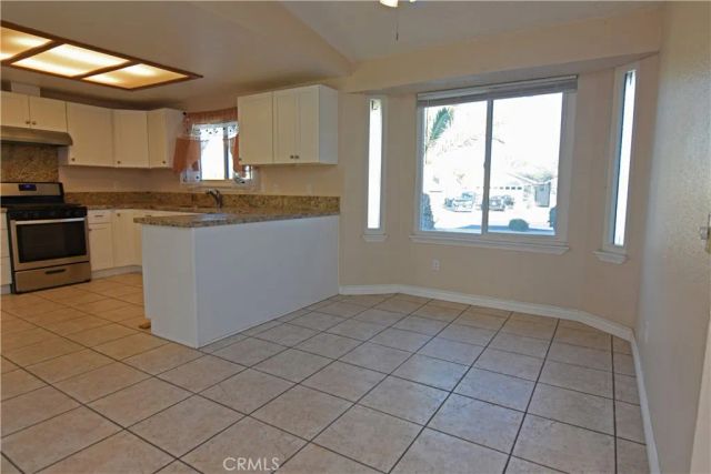 13728 Nassau, Victorville, CA 92395
