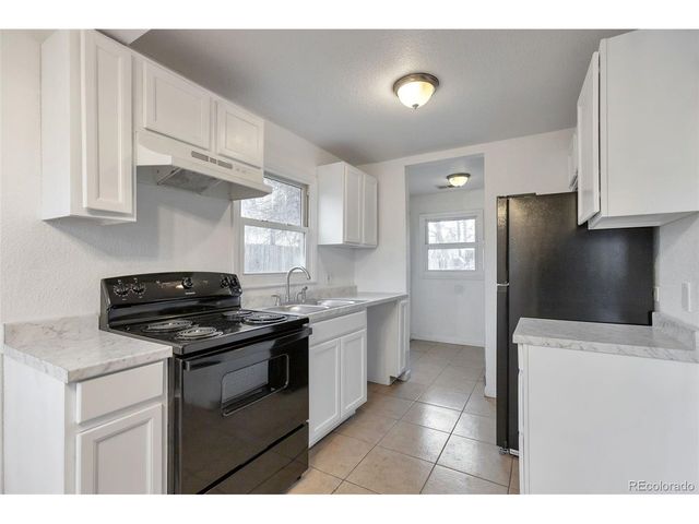1935 XENIA St, Denver, CO 80220