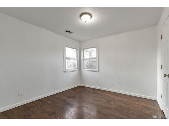 1935 XENIA St, Denver, CO 80220