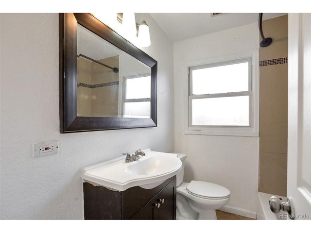 1935 XENIA St, Denver, CO 80220