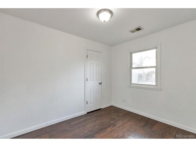 1935 XENIA St, Denver, CO 80220